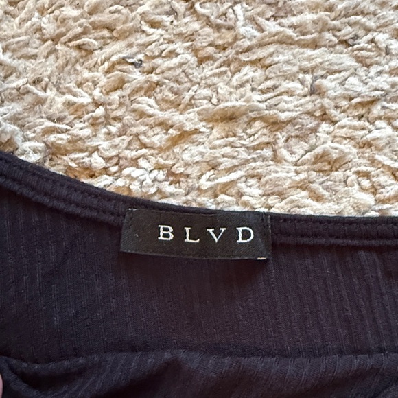 NWOT One shoulder ribbed bodysuit - Picture 2 of 3